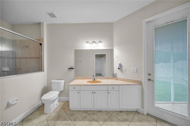 621 NW 37th AVE, Cape Coral, FL 33993