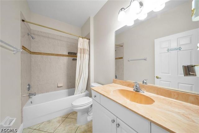 621 NW 37th AVE, Cape Coral, FL 33993
