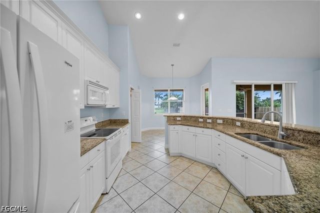 621 NW 37th AVE, Cape Coral, FL 33993