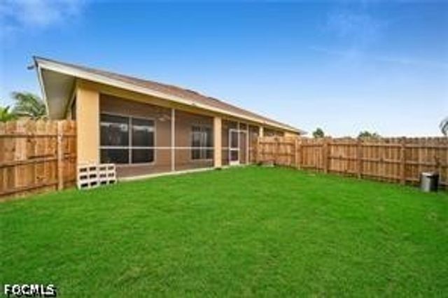 621 NW 37th AVE, Cape Coral, FL 33993