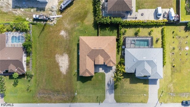 621 NW 37th AVE, Cape Coral, FL 33993