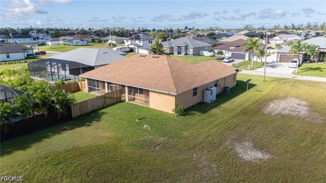 621 NW 37th AVE, Cape Coral, FL 33993