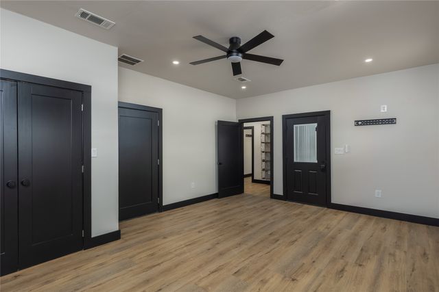 2015 Dobbs Valley Road, Mineral Wells, TX 76067