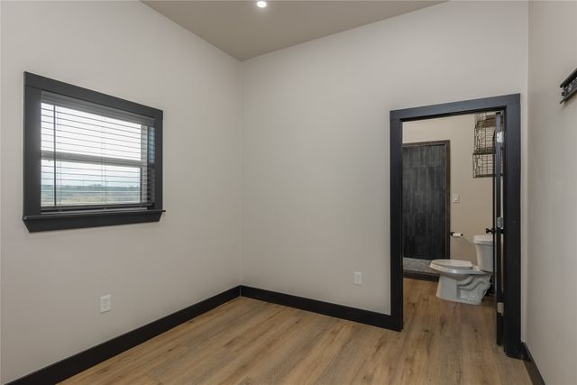 2015 Dobbs Valley Road, Mineral Wells, TX 76067