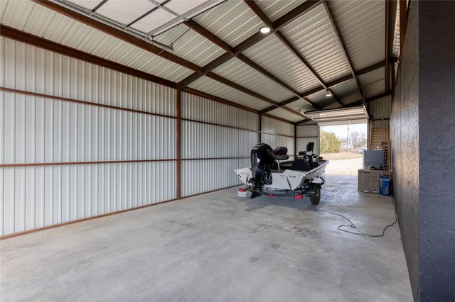 2015 Dobbs Valley Road, Mineral Wells, TX 76067