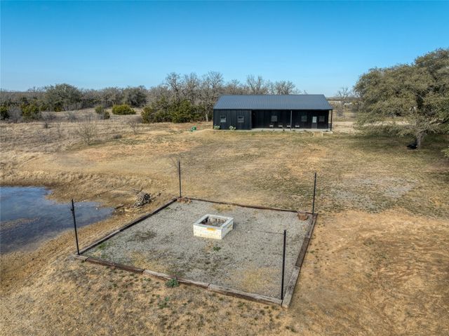 2015 Dobbs Valley Road, Mineral Wells, TX 76067