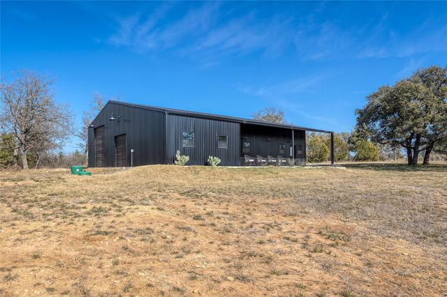 2015 Dobbs Valley Road, Mineral Wells, TX 76067