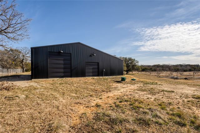 2015 Dobbs Valley Road, Mineral Wells, TX 76067