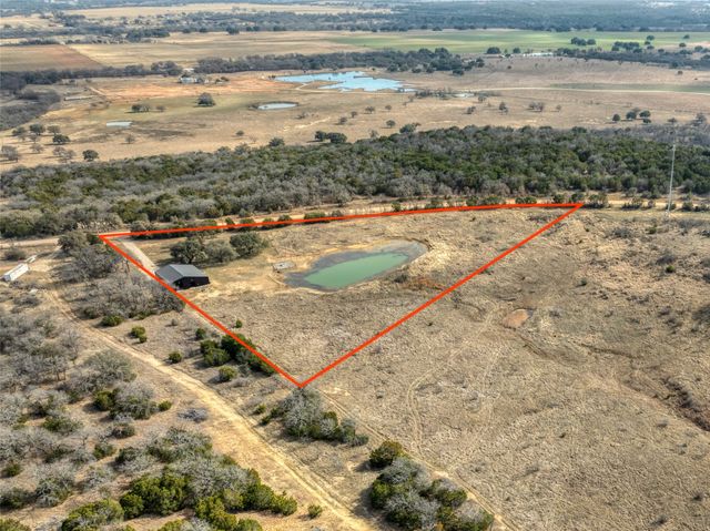 2015 Dobbs Valley Road, Mineral Wells, TX 76067