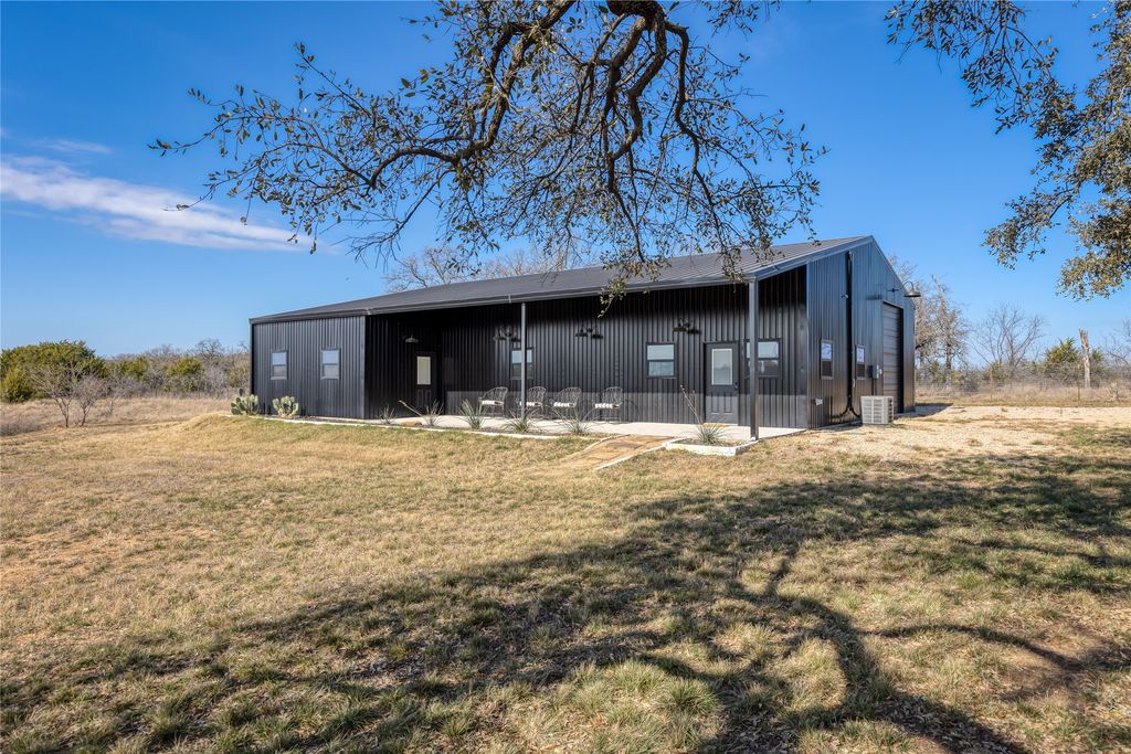 2015 Dobbs Valley Road, Mineral Wells, TX 76067