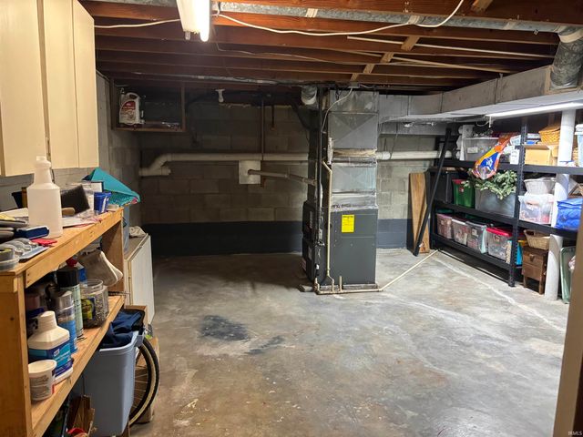 1014 W Alto Road, Kokomo, IN 46902