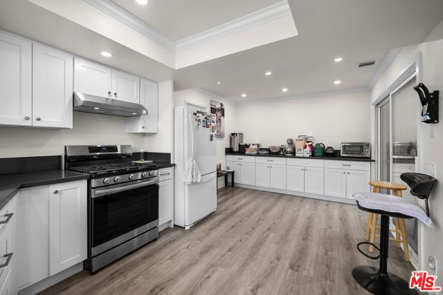 10444 Canoga Avenue 26, Chatsworth (los Angeles), CA 91311