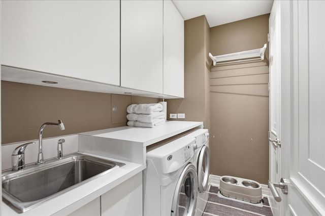 159 E Walton Place 8D, Chicago, IL 60611