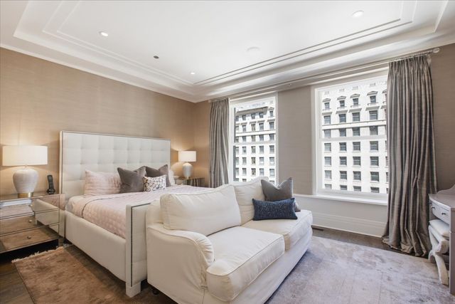 159 E Walton Place 8D, Chicago, IL 60611