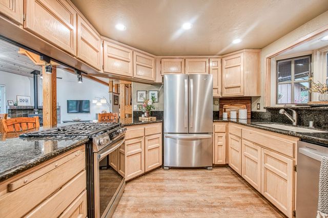 39112 Littlefield Road, Shaver Lake, CA 93664