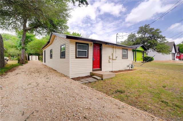 1007 Johnson ST, Lockhart, TX 78644