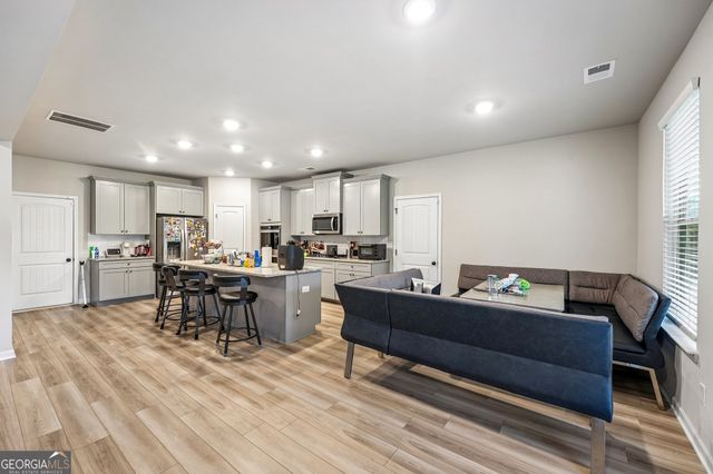 415 Traditions Lane, Hampton, GA 30228