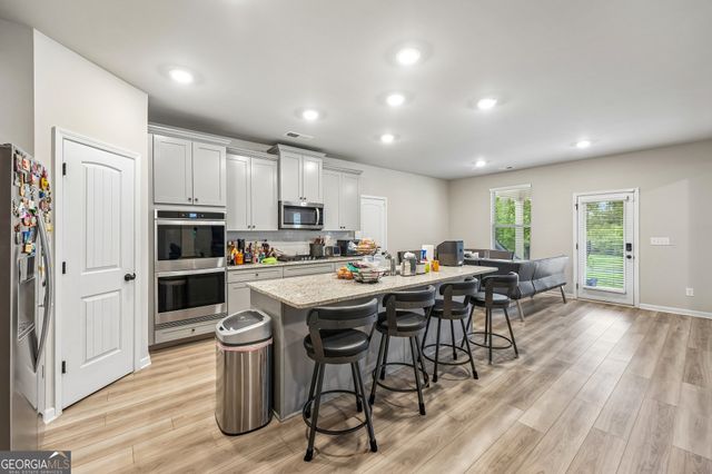 415 Traditions Lane, Hampton, GA 30228