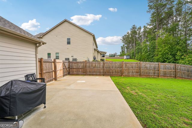415 Traditions Lane, Hampton, GA 30228