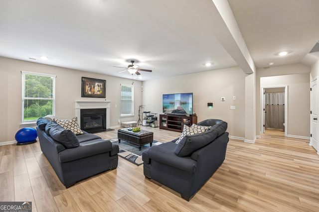415 Traditions Lane, Hampton, GA 30228