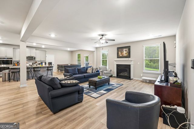 415 Traditions Lane, Hampton, GA 30228