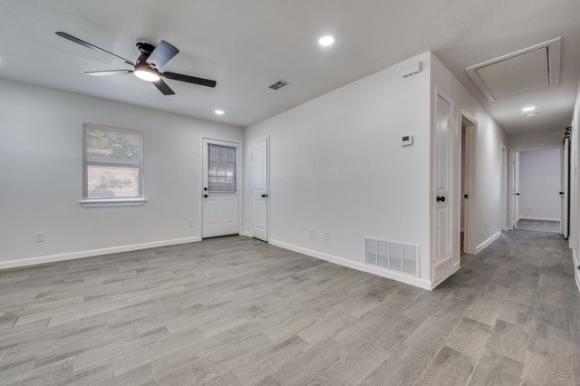 201 W Fuller Drive, Euless, TX 76039