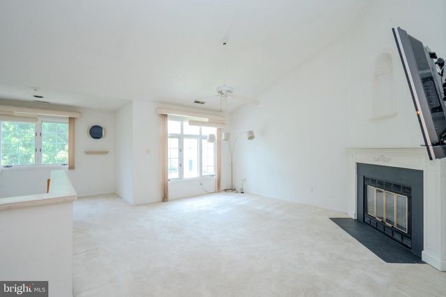 1-F RUTLAND LN, Monroe Township, NJ 08831