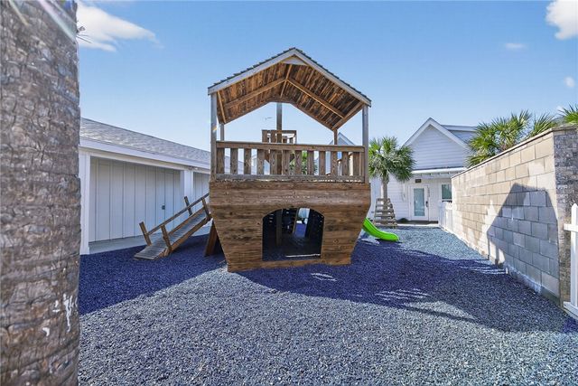 14936 Smugglers Cove Dr, Corpus Christi, TX 78418