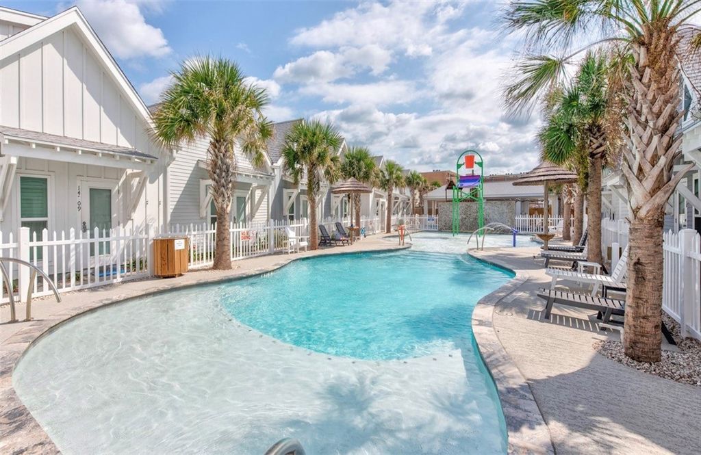 14936 Smugglers Cove Dr, Corpus Christi, TX 78418