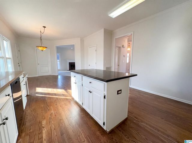 2020 CROSSCREST DRIVE, Hoover, AL 35244