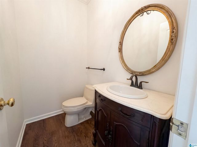 2020 CROSSCREST DRIVE, Hoover, AL 35244