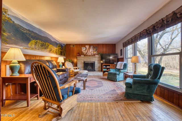 383 South Tva Road, Bristol, TN 37620