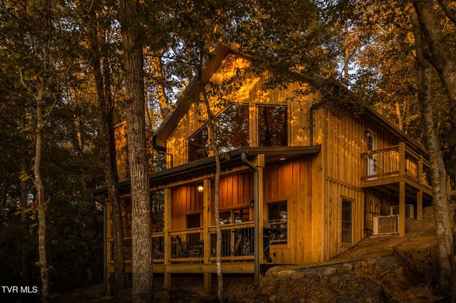 383 South Tva Road, Bristol, TN 37620