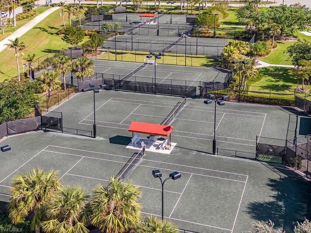 6399 WARWICK AVE, Naples, FL 34113