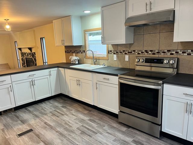 38455 N Sheridan Road 732, Beach Park, IL 60087