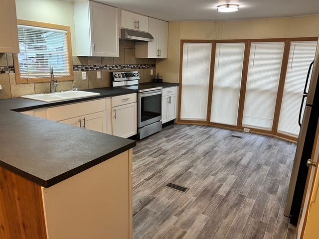 38455 N Sheridan Road 732, Beach Park, IL 60087