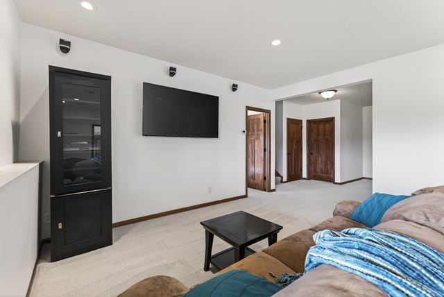 7791 Narcissus Lane N, Maple Grove, MN 55311