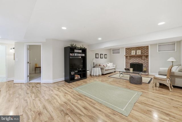 12309 BLAIR RIDGE RD, Fairfax, VA 22033