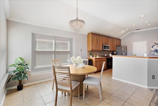 608 Lake Village Drive, Mckinney, TX 75071