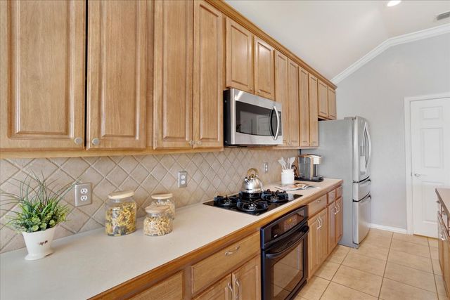 608 Lake Village Drive, Mckinney, TX 75071