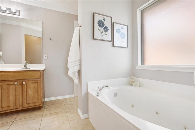 608 Lake Village Drive, Mckinney, TX 75071