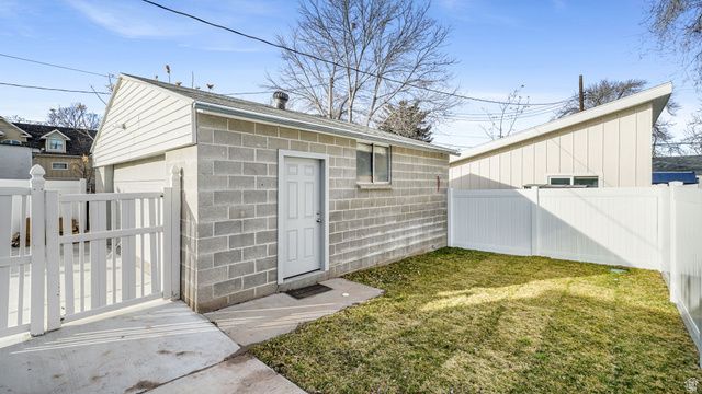 3182 S IMPERIAL ST, Salt Lake City, UT 84106