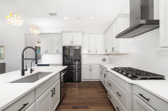 438 WHISTLER GLEN, Bradenton, FL 34212