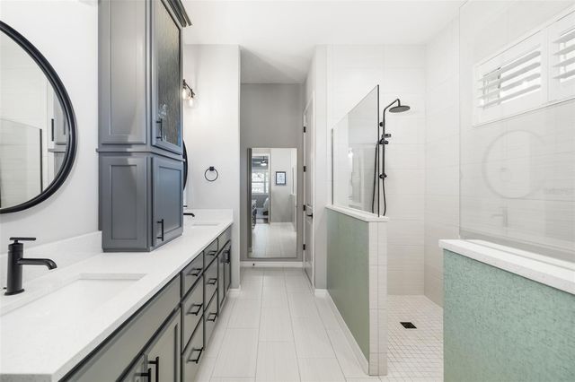 438 WHISTLER GLEN, Bradenton, FL 34212