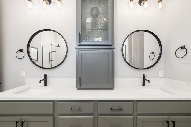 438 WHISTLER GLEN, Bradenton, FL 34212