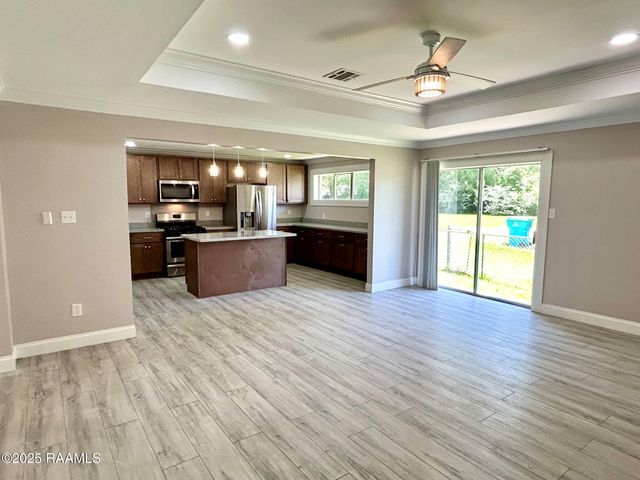 104 E Coleman Street, Opelousas, LA 70570