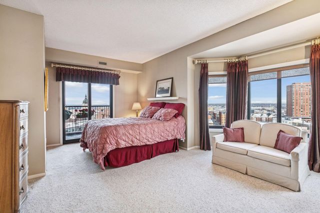 1235 Yale Place 1304, Minneapolis, MN 55403