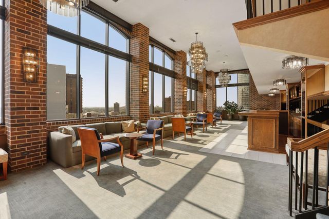 1235 Yale Place 1304, Minneapolis, MN 55403