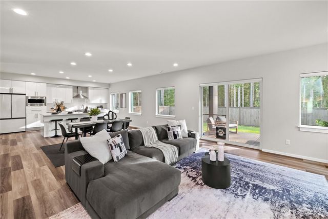 22907 SE Sycamore Street, Black Diamond, WA 98010