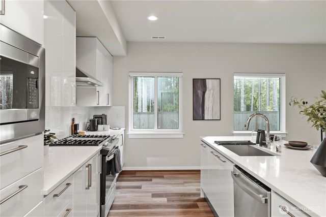 22907 SE Sycamore Street, Black Diamond, WA 98010